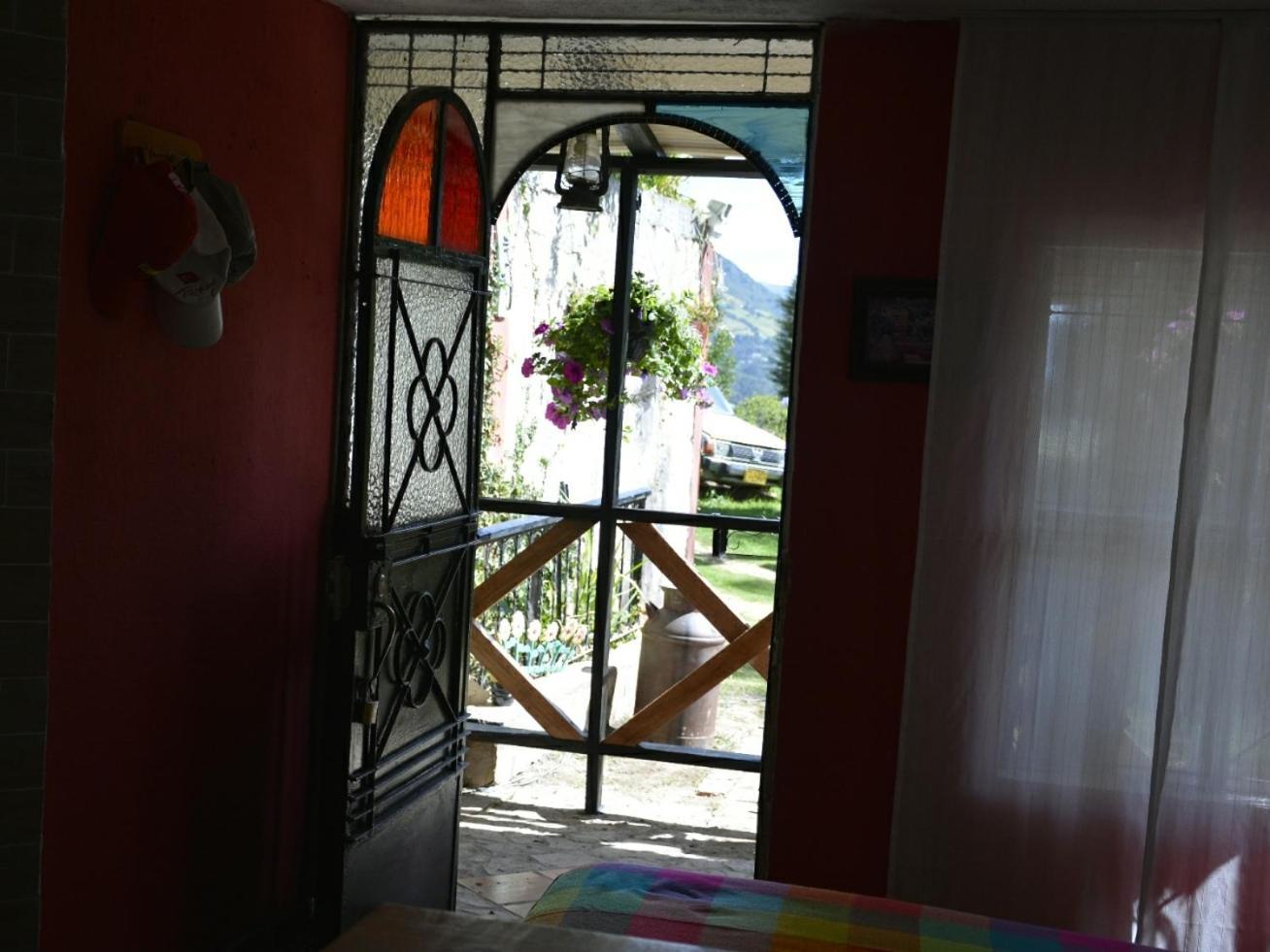 El Pedregal Sopo Panzió Szoba fotó